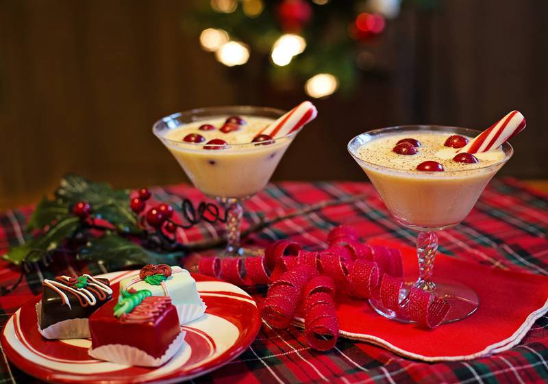 Easy and festive holiday drinks for your next get together!